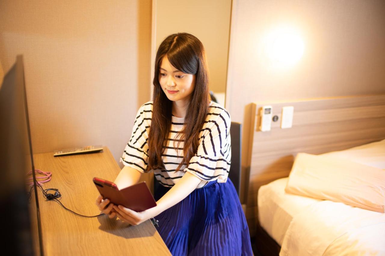 Super Hotel Shinyokohama Йокогама Екстер'єр фото